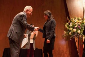 Clase Ejecutiva UC graduó a 1485 nuevos alumnos de sus programas de diplomado online